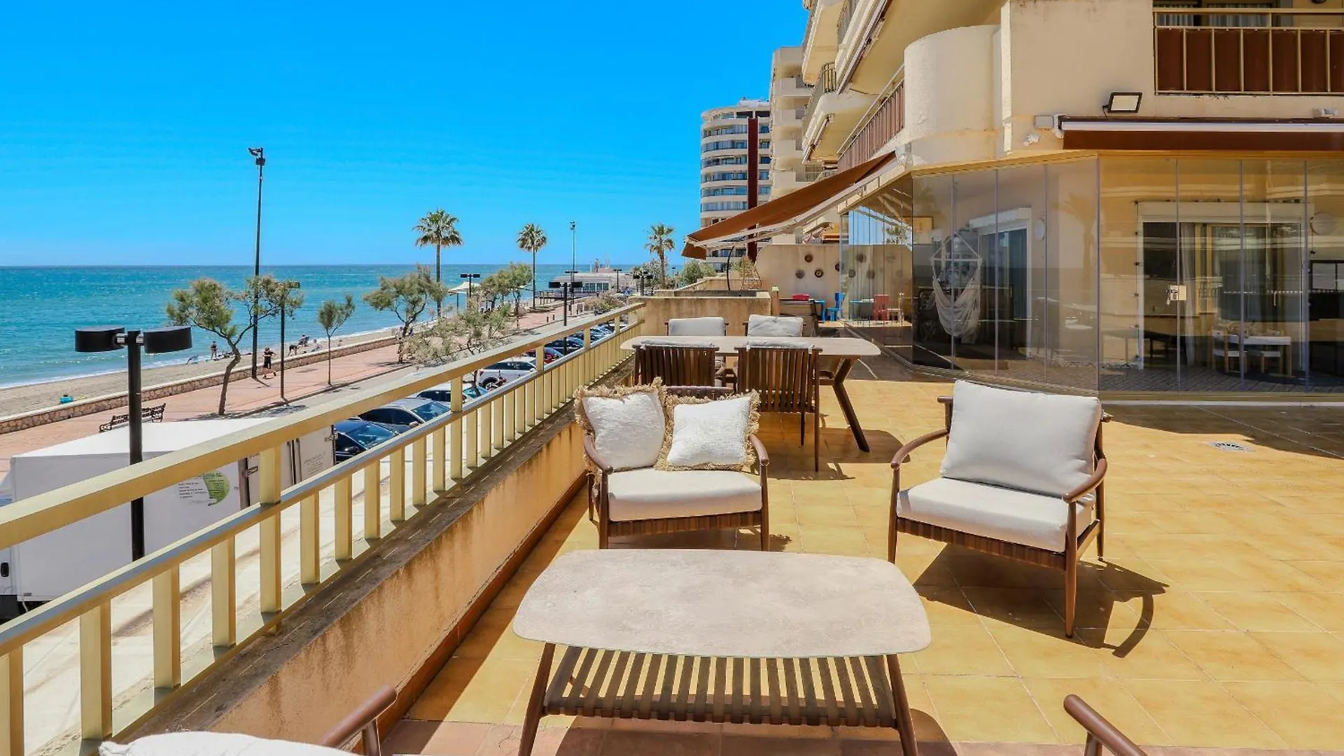 شقة Prime Location Frontline Beach Dona Sofia فوينخيرولا إسبانيا