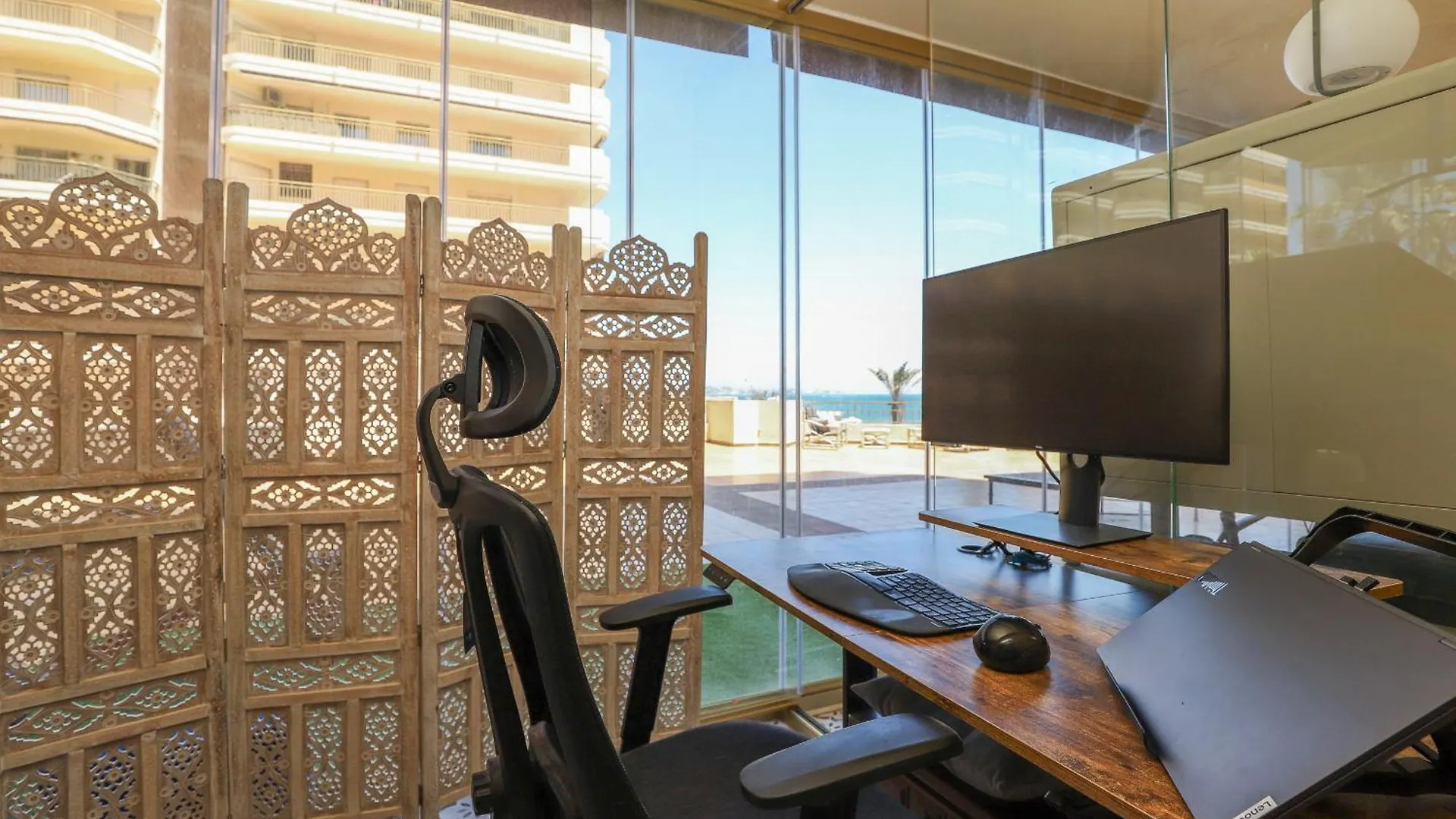 Prime Location Frontline Beach Dona Sofia فوينخيرولا 0*,